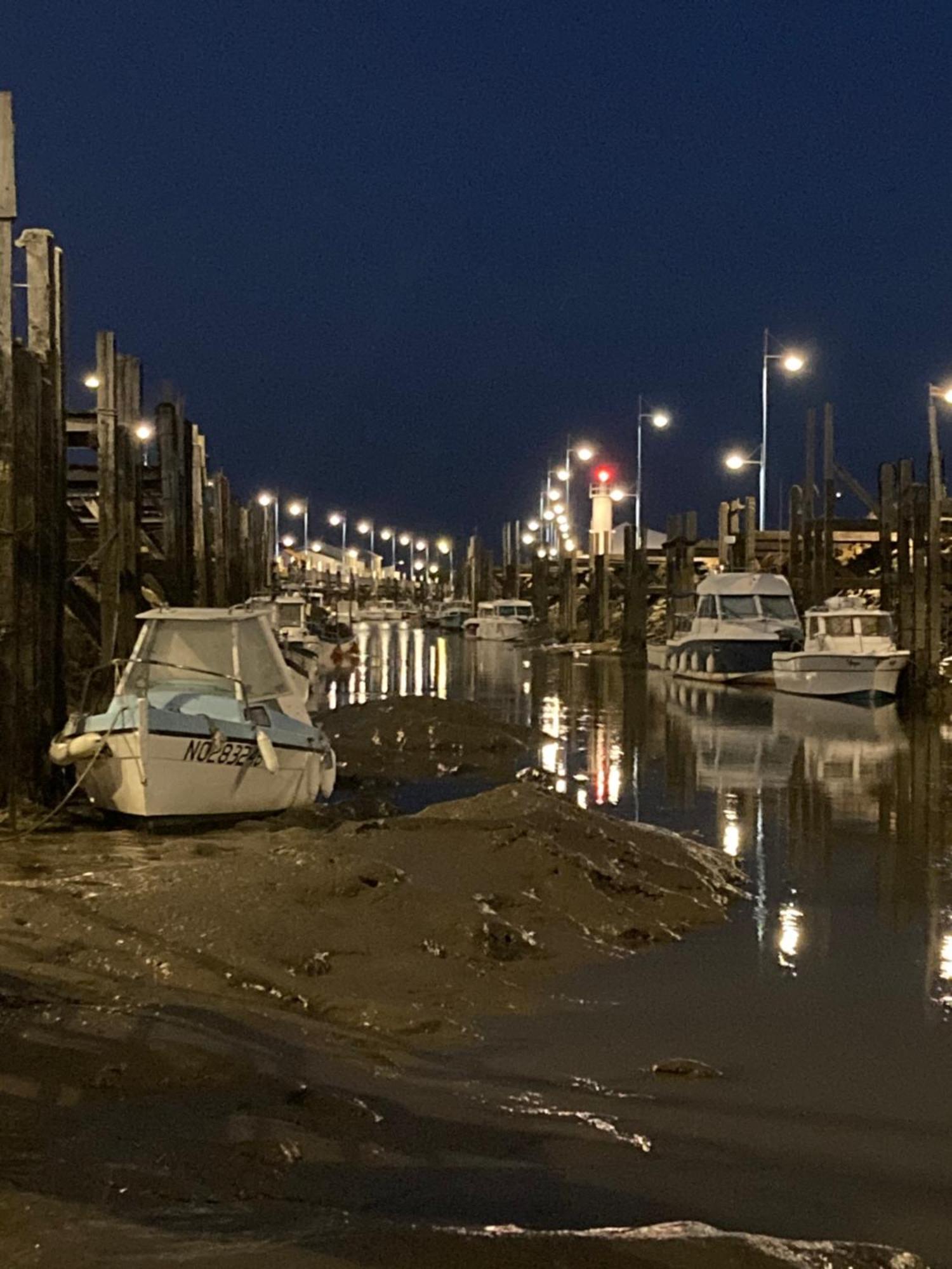 Les Pensions Du Joslin Bouin  Kültér fotó